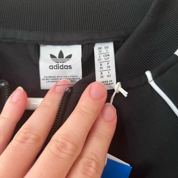 Adidas jacket - Picture 3 of 4